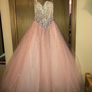 Ball gown Prom/Grad Dress
